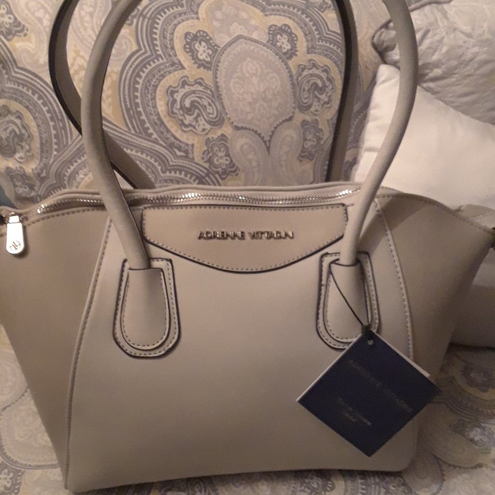 Adrienne Vittadini bag